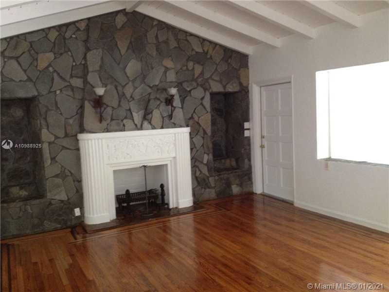 See details / 2389 sq. ft. $ 2021-01-25 0 Photo