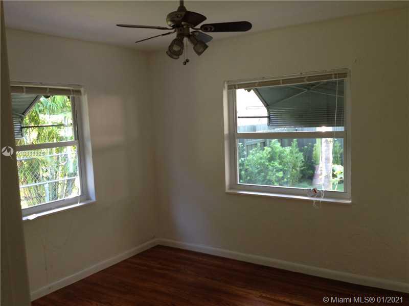 See details / 2389 sq. ft. $ 2021-01-25 0 Photo