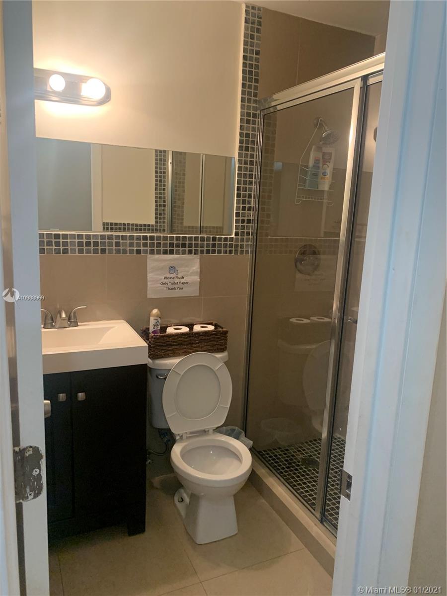 See details / 3679 sq. ft. $ 2021-01-25 0 Photo