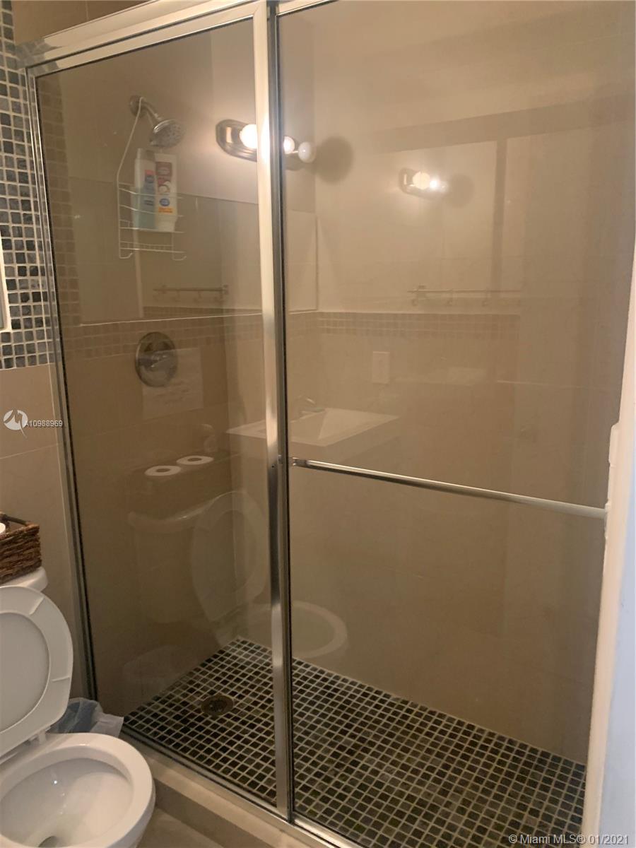 See details / 3679 sq. ft. $ 2021-01-25 0 Photo