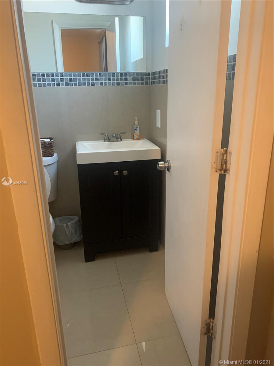 See details / 3679 sq. ft. $ 2021-01-25 0 Photo