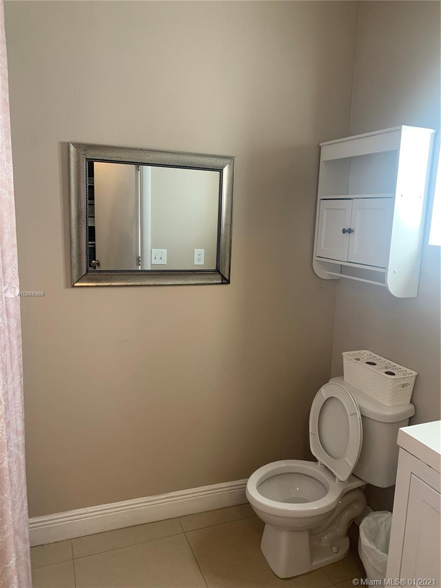 See details / 3679 sq. ft. $ 2021-01-25 0 Photo