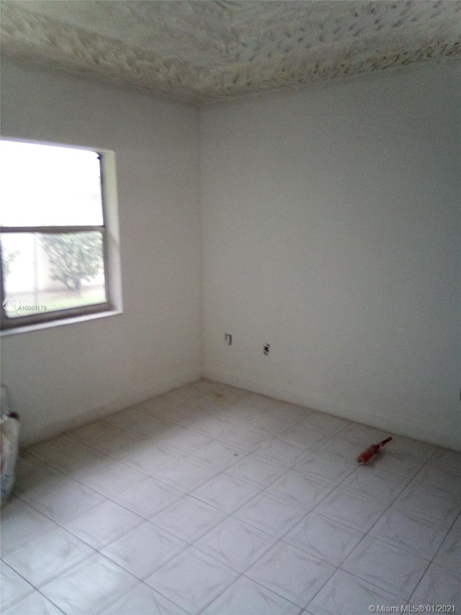 See details / 1820 sq. ft. $ 2021-02-13 0 Photo