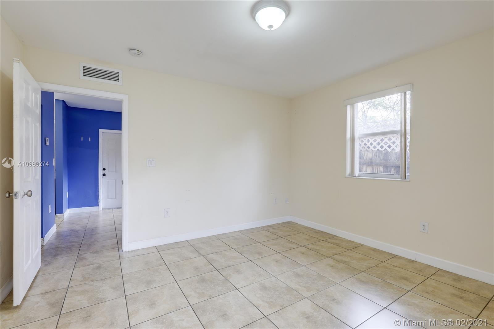 See details / 1160 sq. ft. $ 2021-01-26 0 Photo