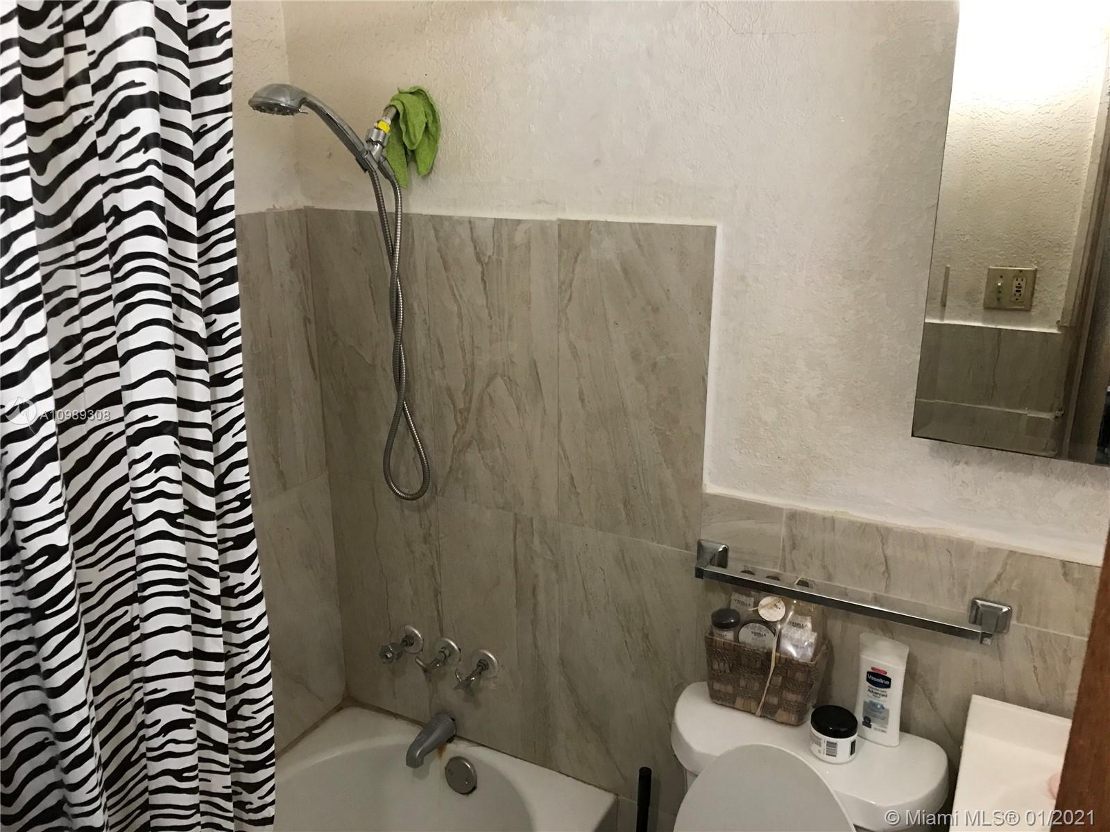 See details / 2983 sq. ft. $ 2021-01-26 0 Photo