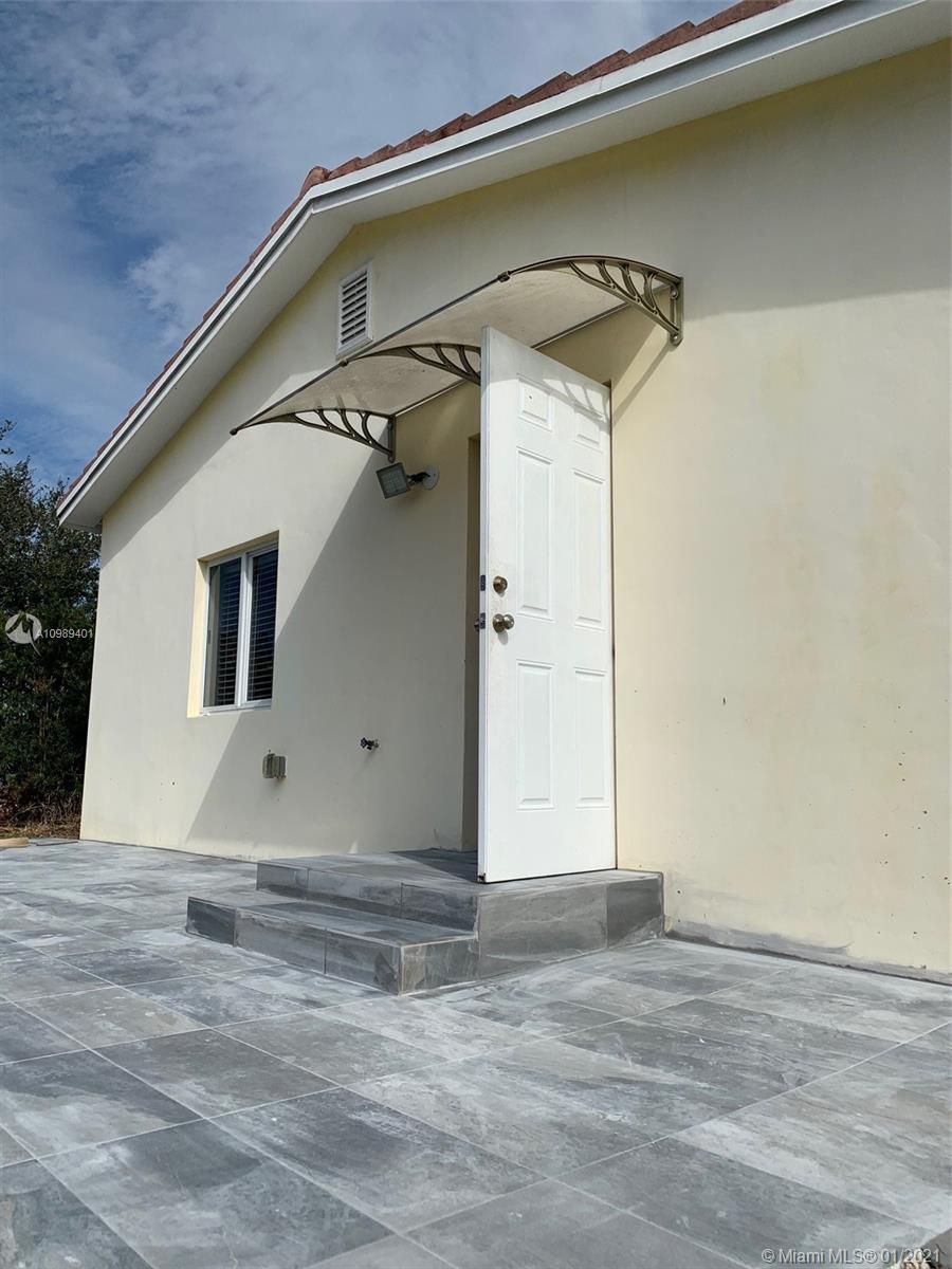 See details / 1703 sq. ft. $ 2021-01-26 0 Photo