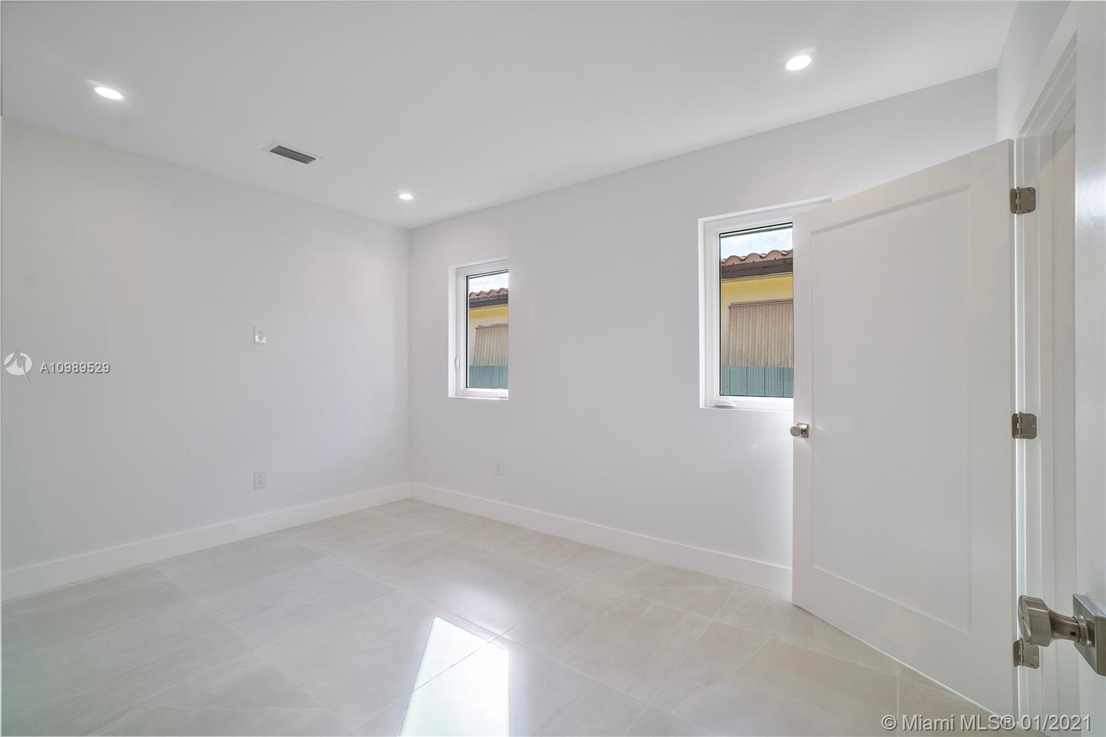 See details / 1594 sq. ft. $ 2021-01-26 0 Photo