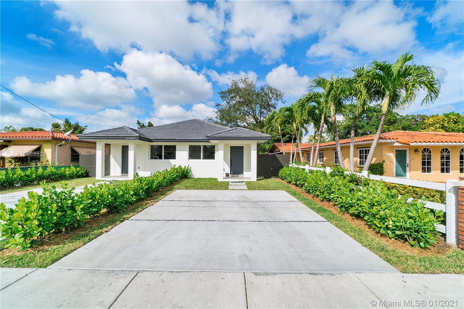 See details / 1594 sq. ft. $ 2021-01-26 0 Photo