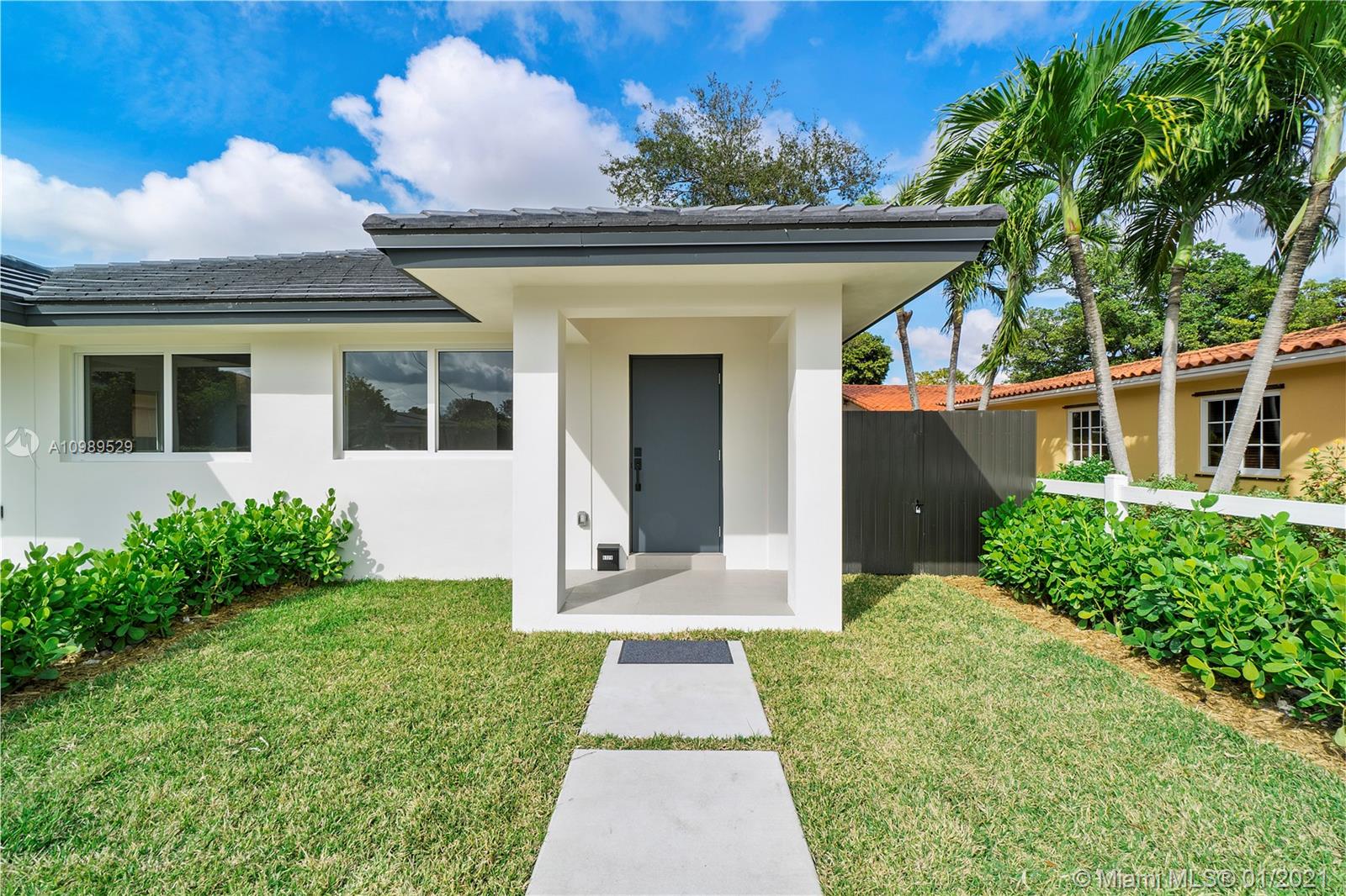 See details / 1594 sq. ft. $ 2021-01-26 0 Photo