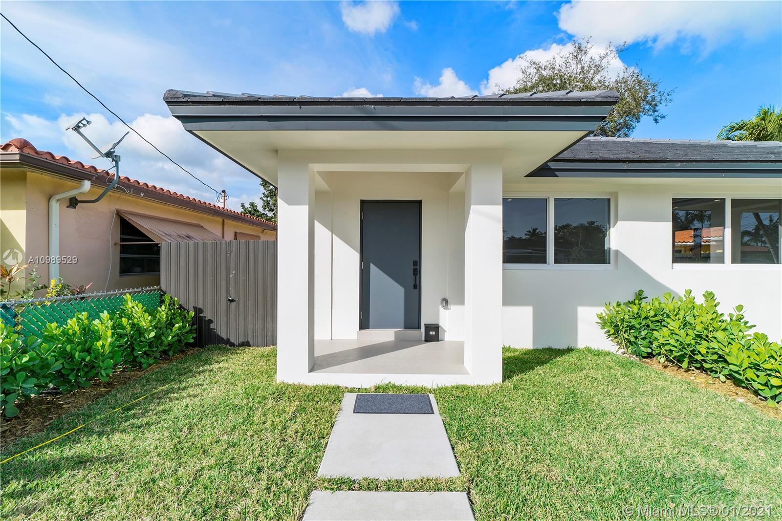 See details / 1594 sq. ft. $ 2021-01-26 0 Photo