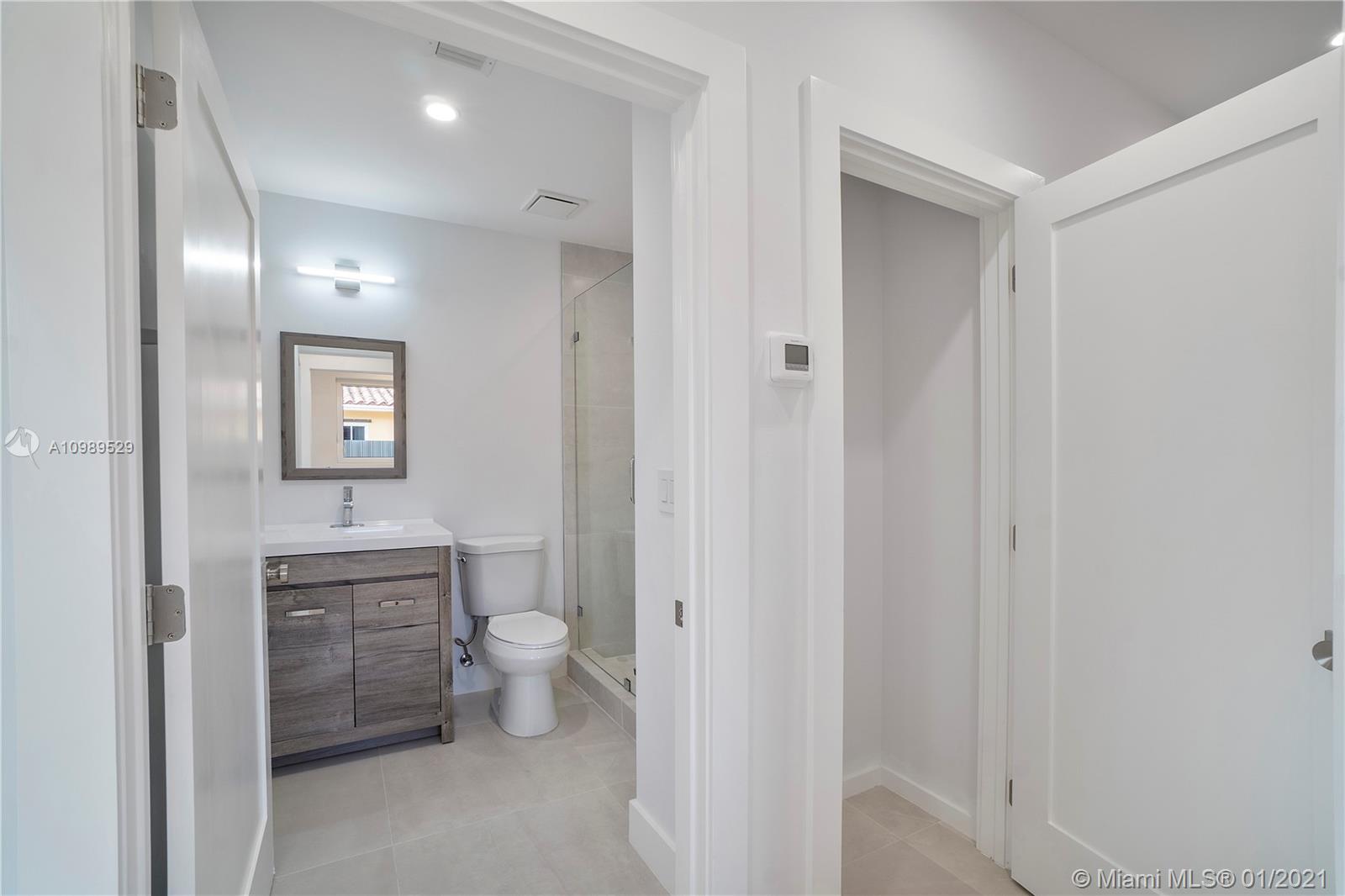 See details / 1594 sq. ft. $ 2021-01-26 0 Photo