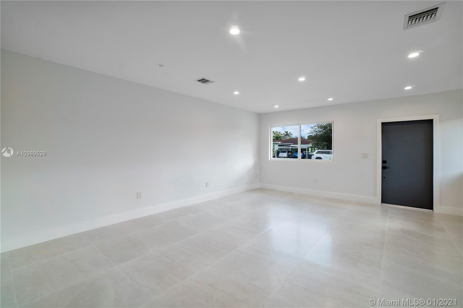 See details / 1594 sq. ft. $ 2021-01-26 0 Photo