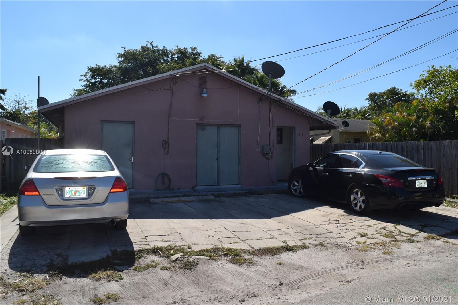 See details / 2408 sq. ft. $ 2021-01-27 0 Photo