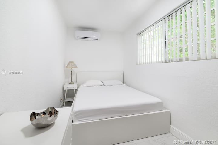 See details / 2685 sq. ft. $ 2021-01-27 0 Photo