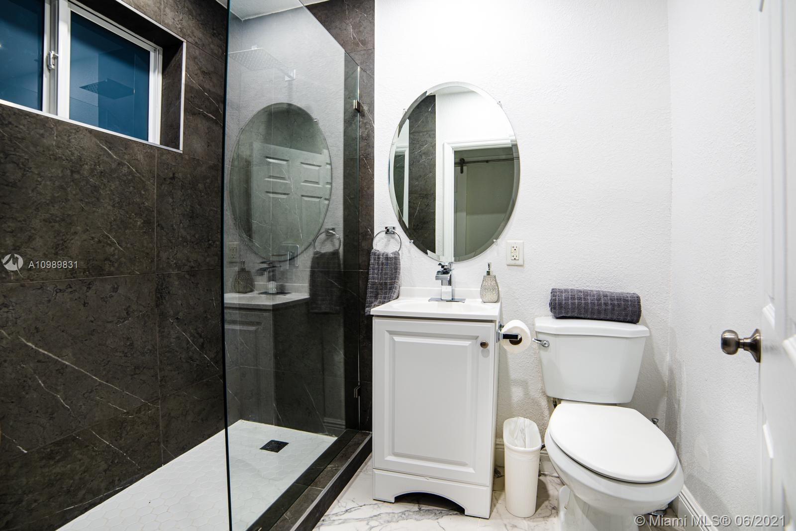 See details / 2685 sq. ft. $ 2021-01-27 0 Photo