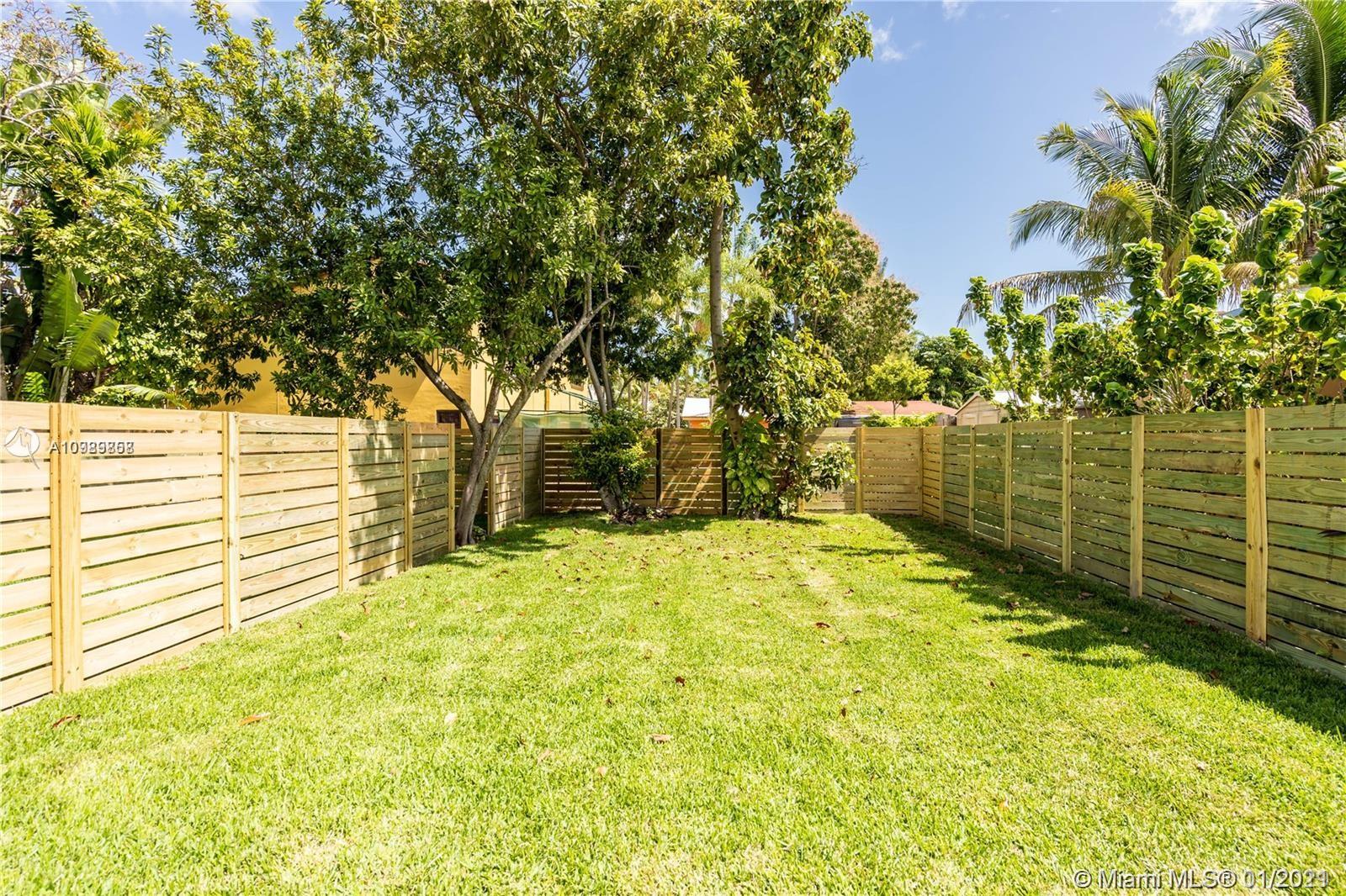 See details / 4392 sq. ft. $ 2021-01-27 0 Photo