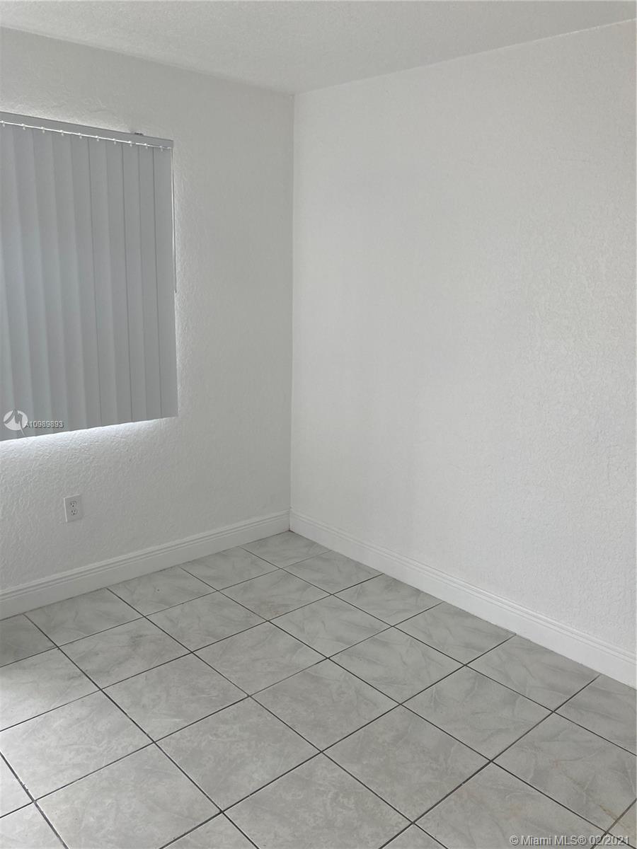 See details / 1215 sq. ft. $ 2021-01-27 0 Photo