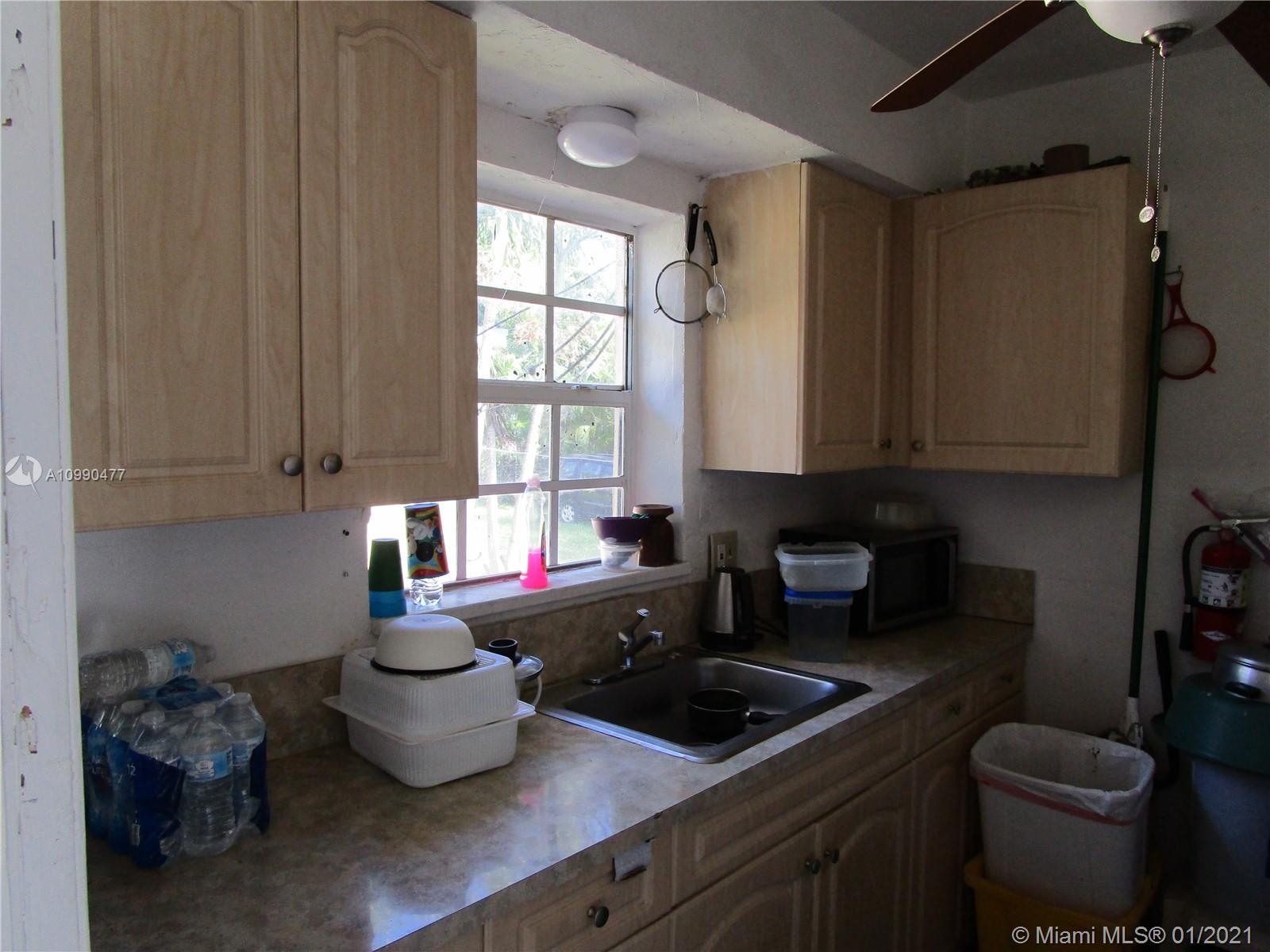 See details / 1650 sq. ft. $ 2021-01-28 0 Photo