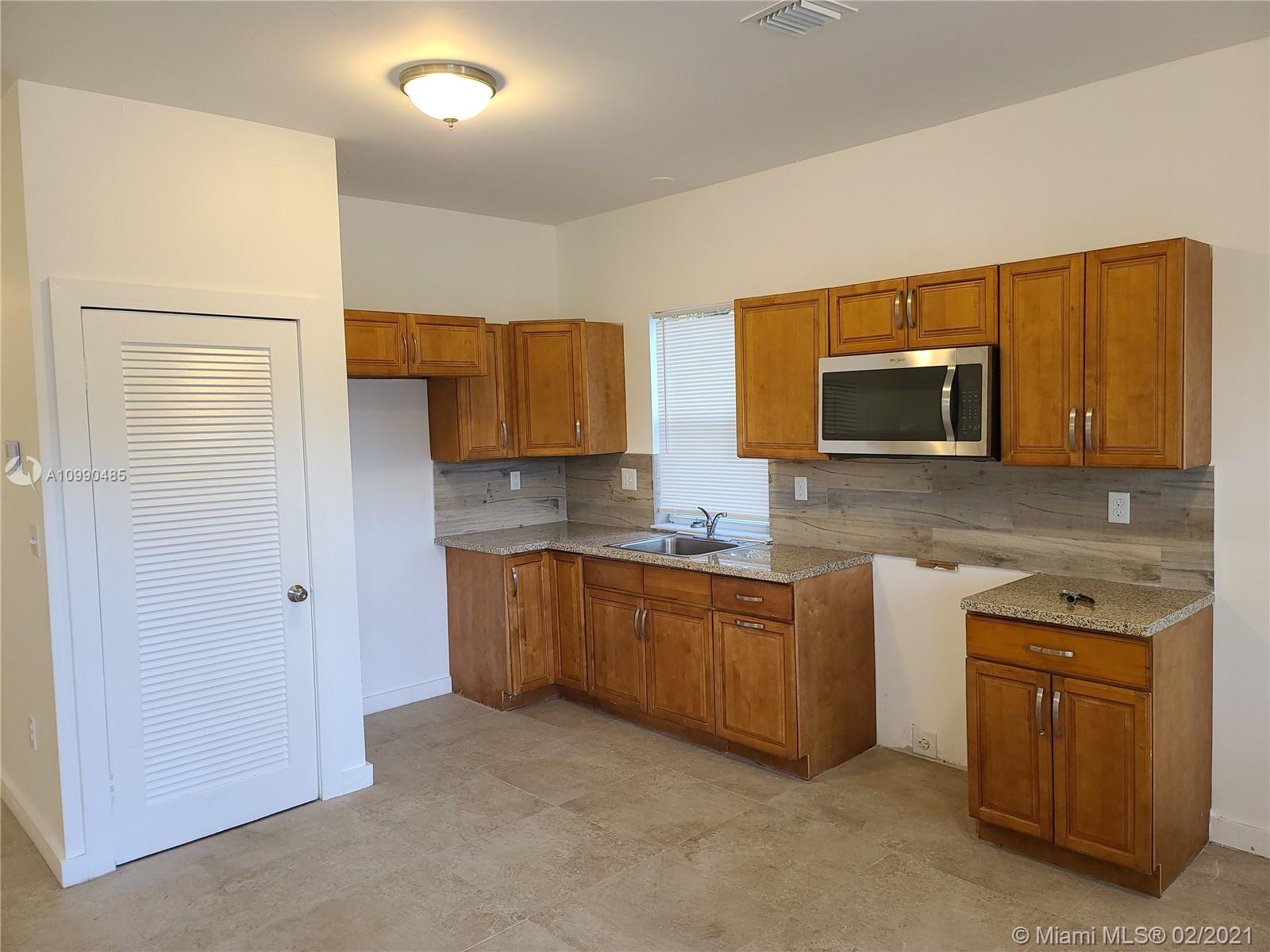 See details / 552 sq. ft. $ 2021-01-28 0 Photo