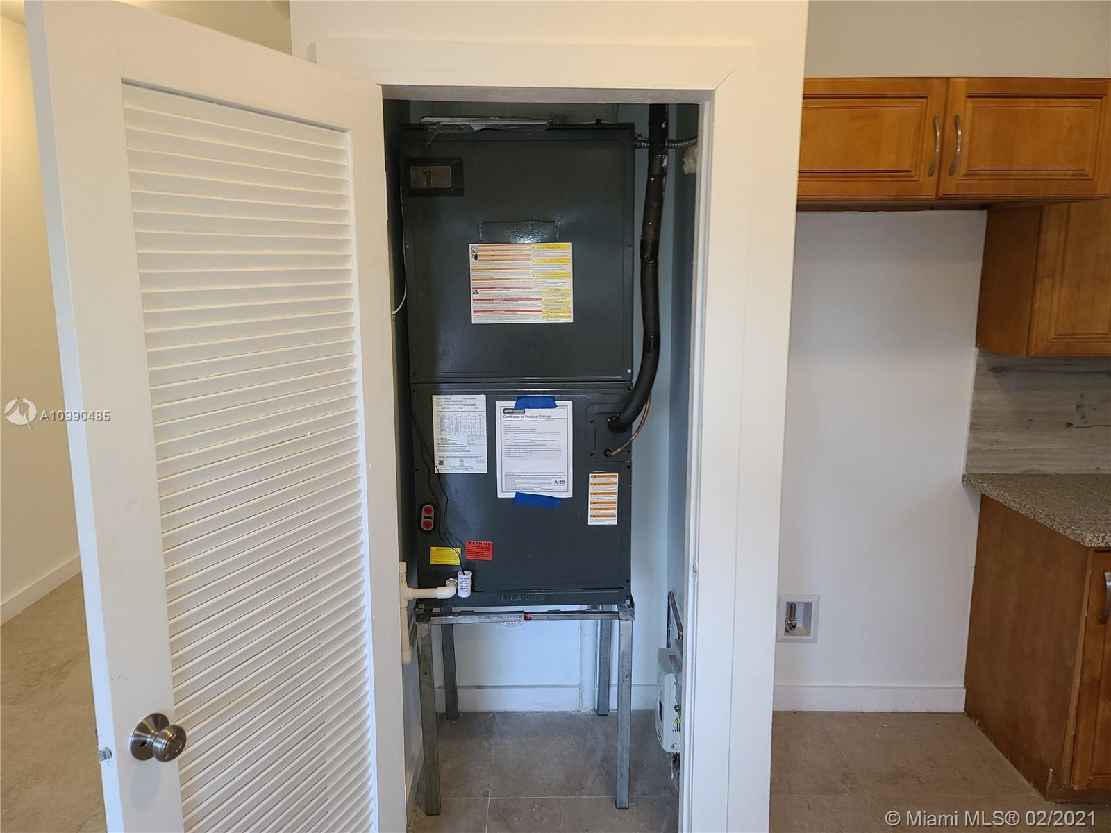 See details / 552 sq. ft. $ 2021-01-28 0 Photo