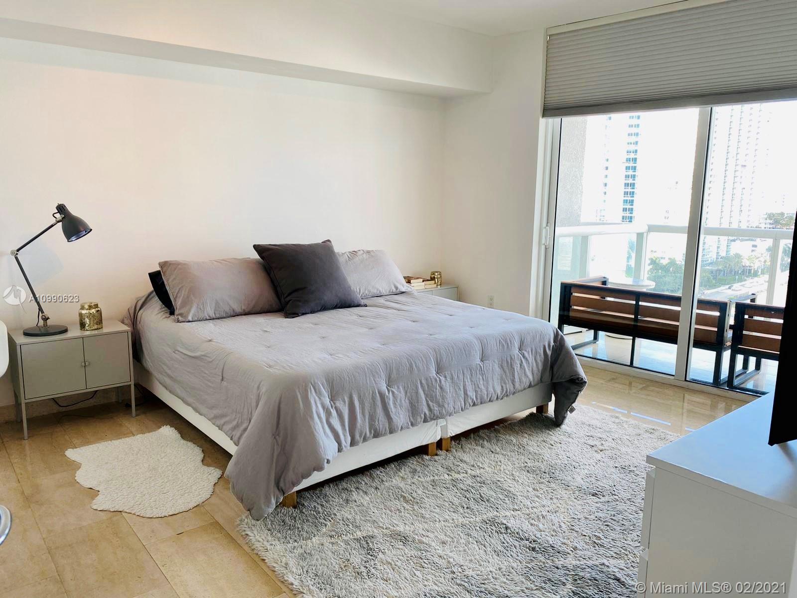 Photo of 450 Alton Rd #1406, Miami Beach, Florida, 33139 -