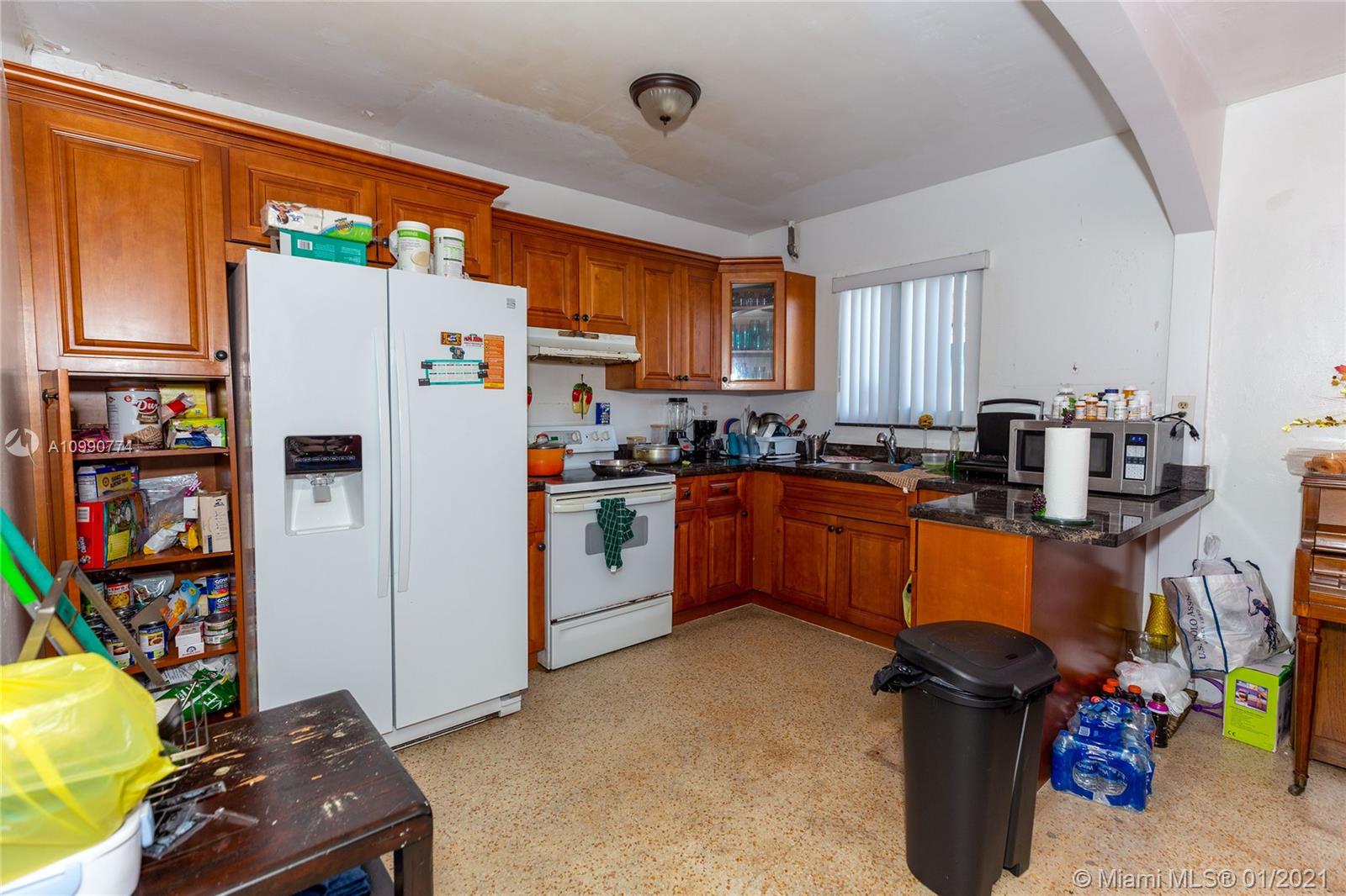 See details / 2036 sq. ft. $ 2021-01-28 0 Photo
