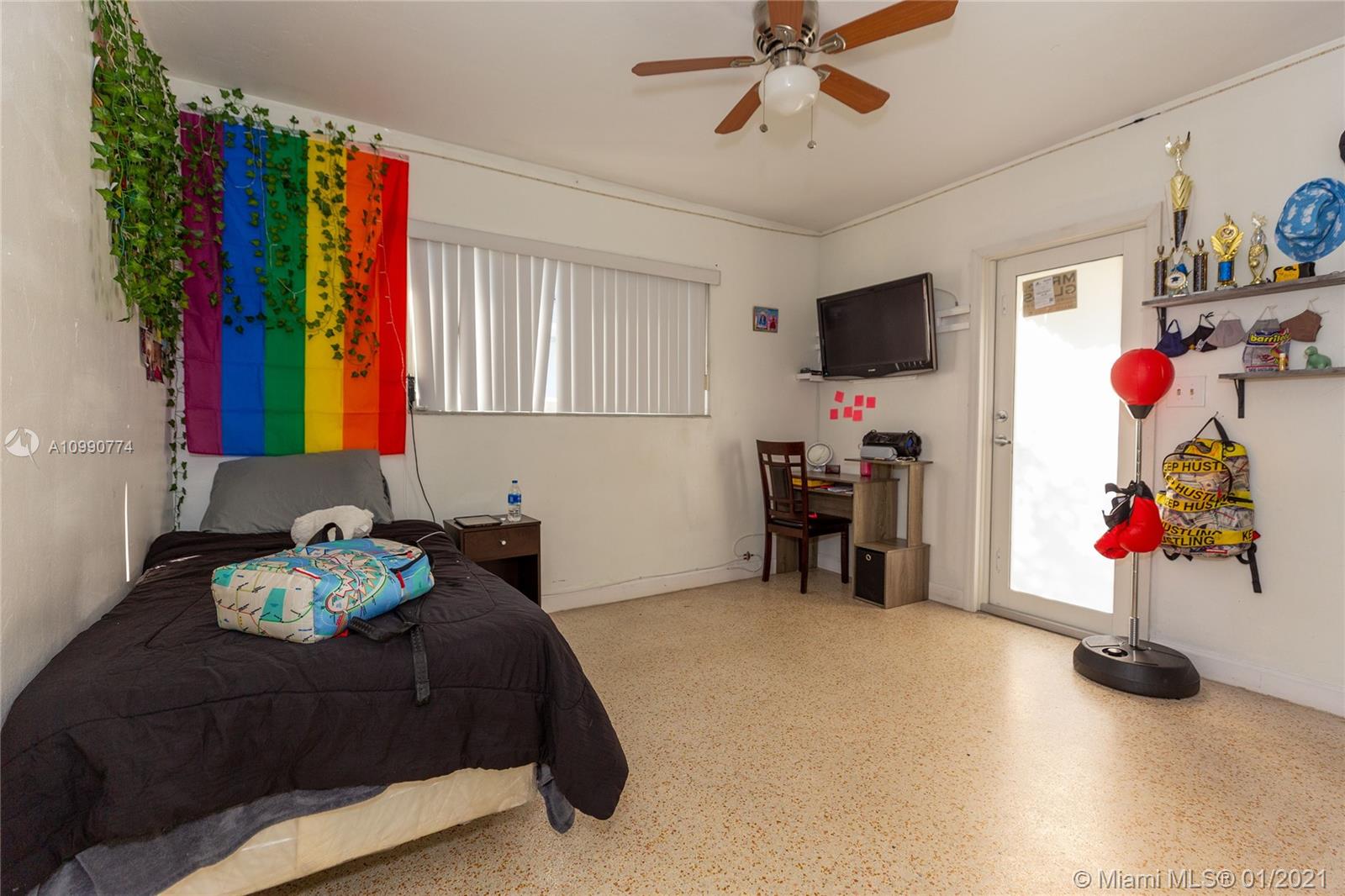 See details / 2036 sq. ft. $ 2021-01-28 0 Photo