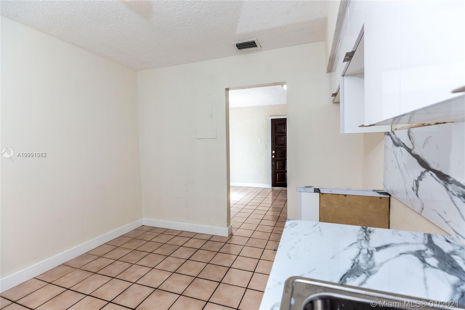 See details / 1500 sq. ft. $ 2021-01-29 0 Photo