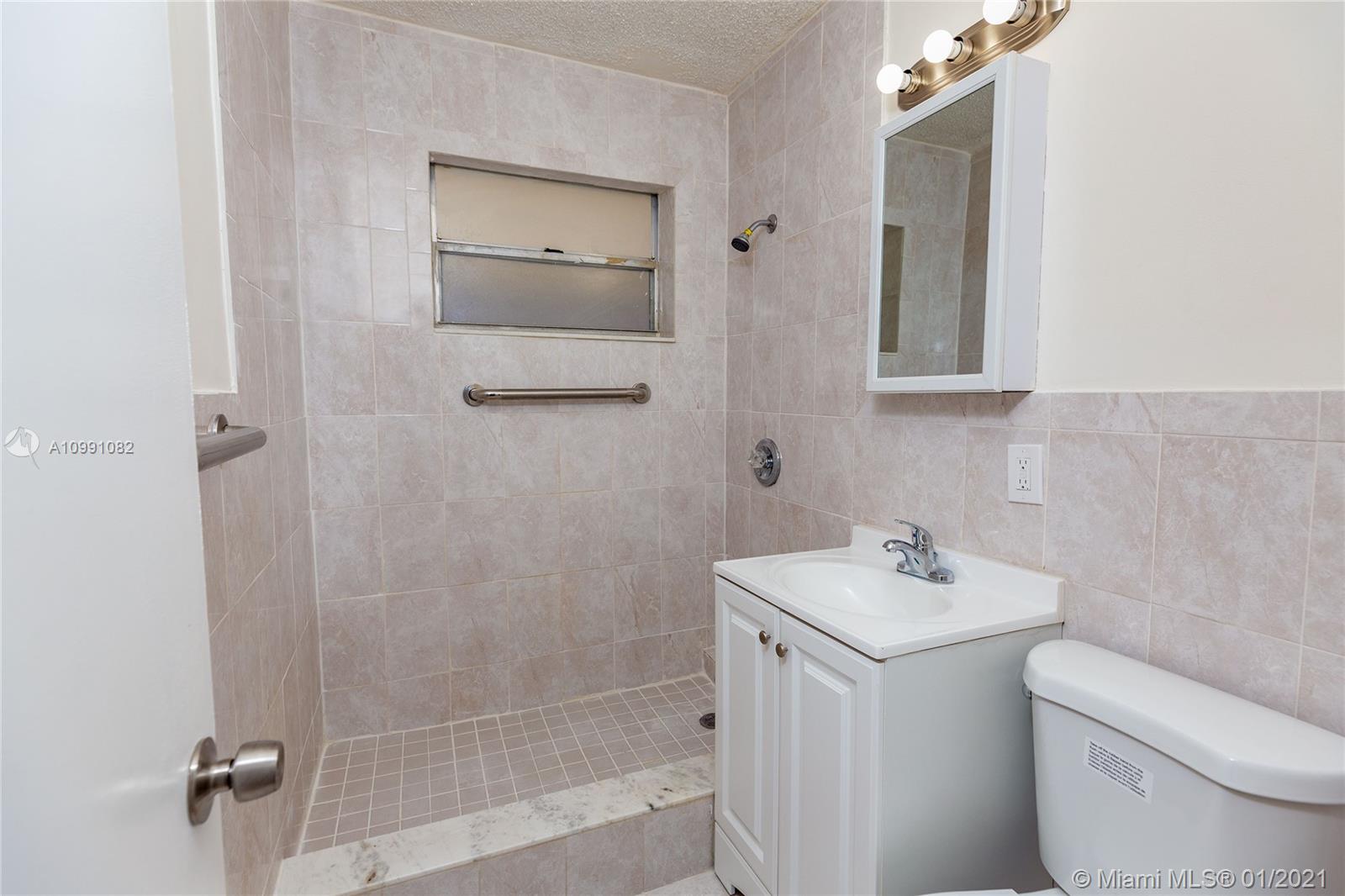See details / 1500 sq. ft. $ 2021-01-29 0 Photo
