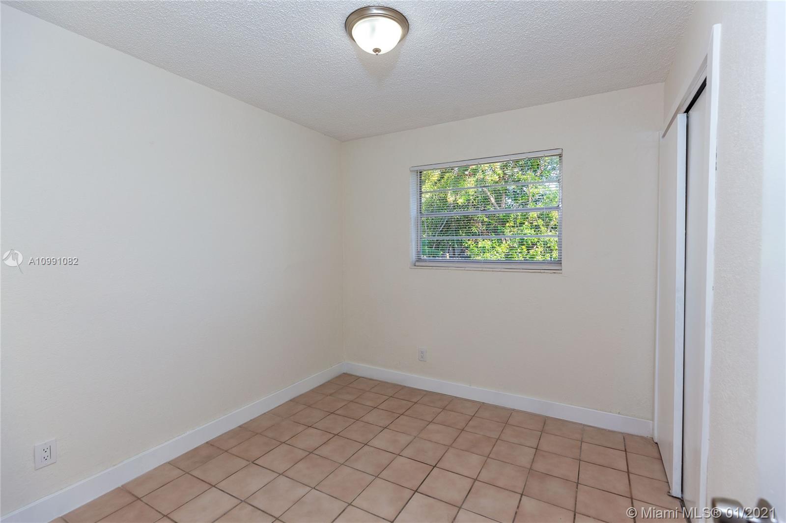See details / 1500 sq. ft. $ 2021-01-29 0 Photo