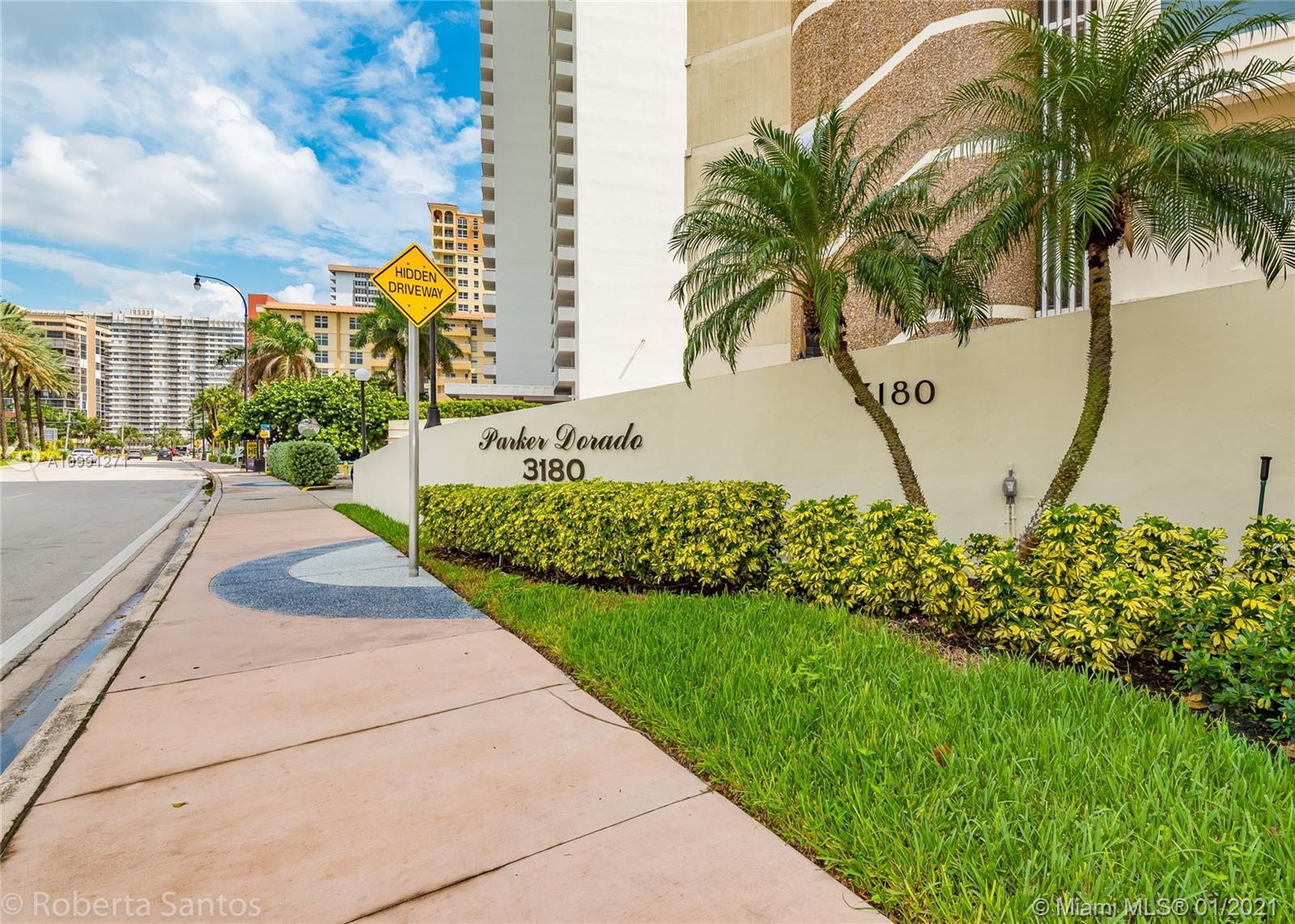 3180 S Ocean Dr 422, Hallandale Beach FL 33009 Condominium for sale