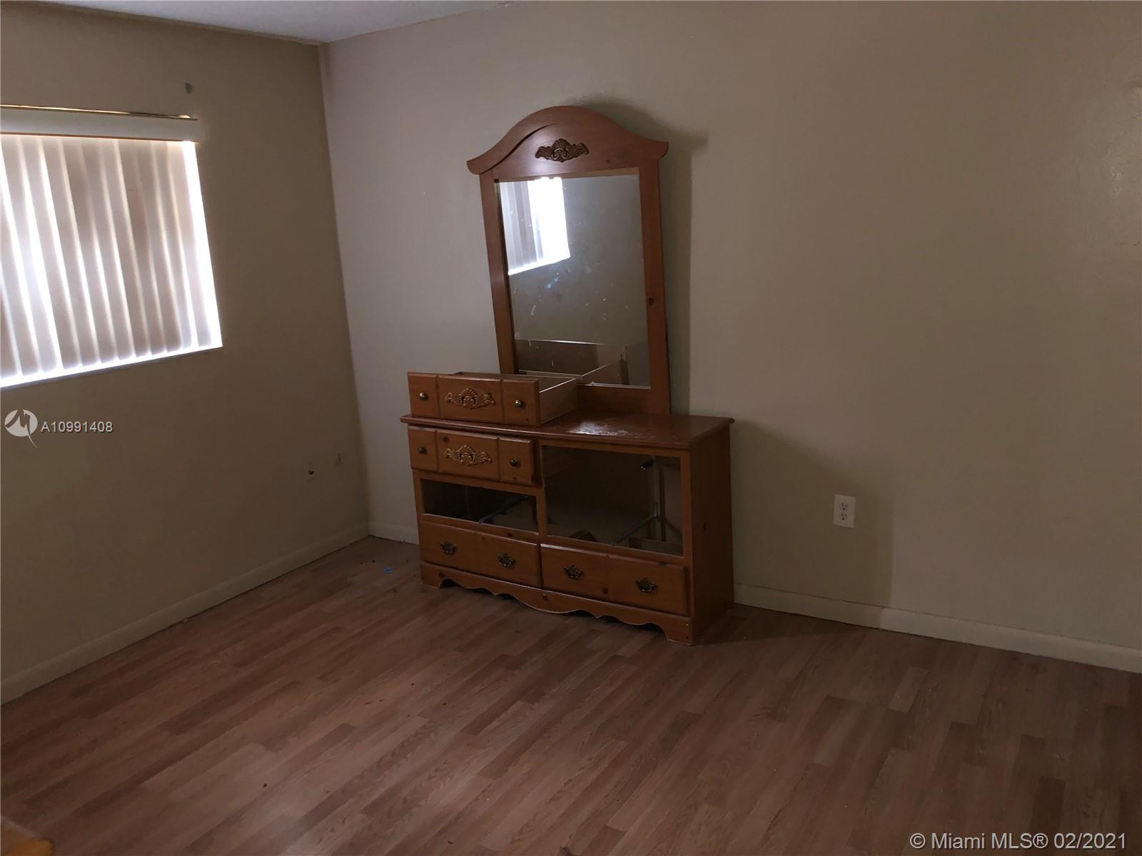 See details / 2374 sq. ft. $ 2021-01-29 0 Photo