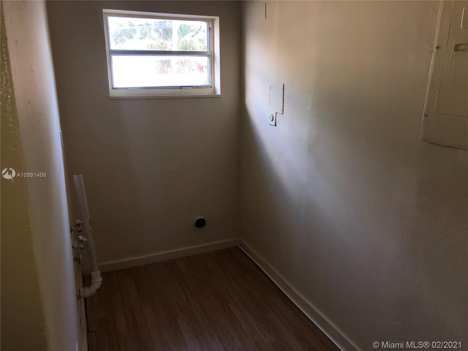See details / 2374 sq. ft. $ 2021-01-29 0 Photo