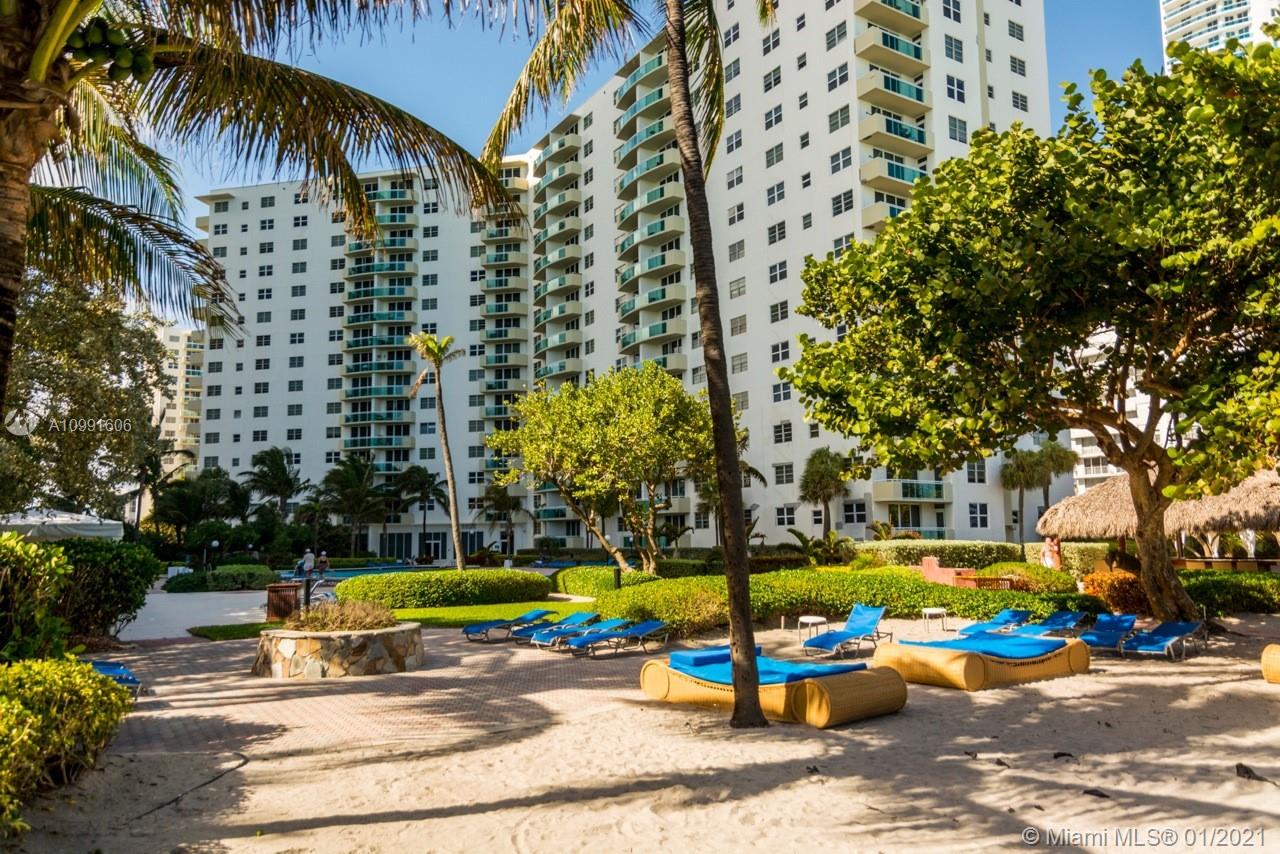 Photo of 3001 Ocean Dr #639, Hollywood, Florida, 33019 -