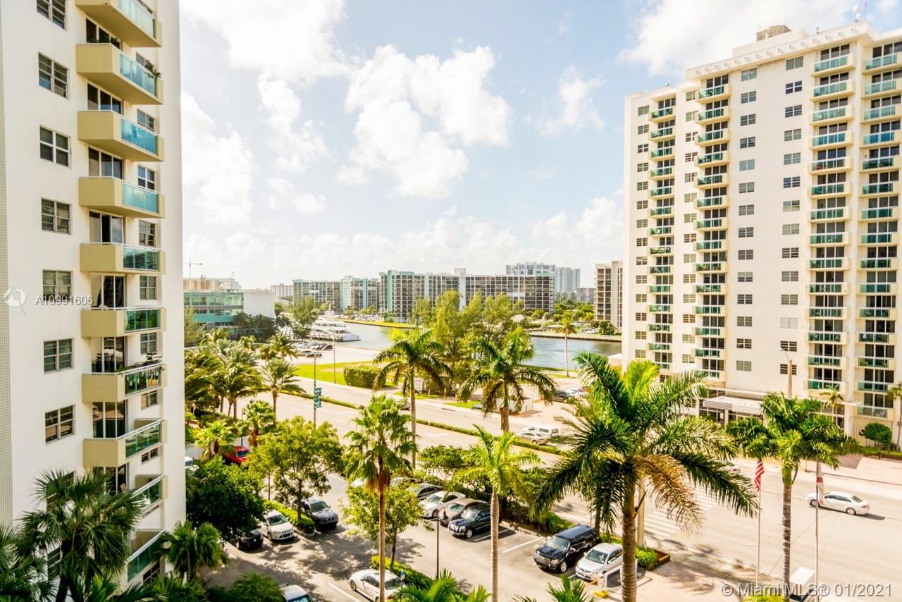 Photo of 3001 Ocean Dr #639, Hollywood, Florida, 33019 -