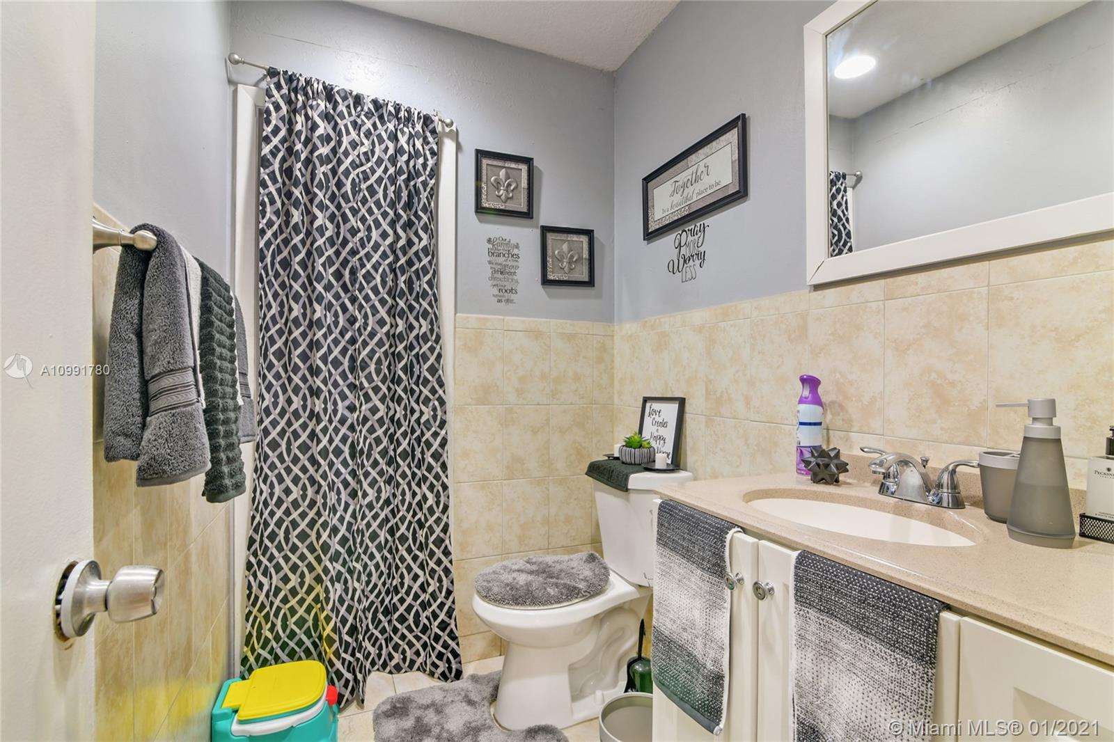 See details / 1938 sq. ft. $ 2021-01-31 0 Photo