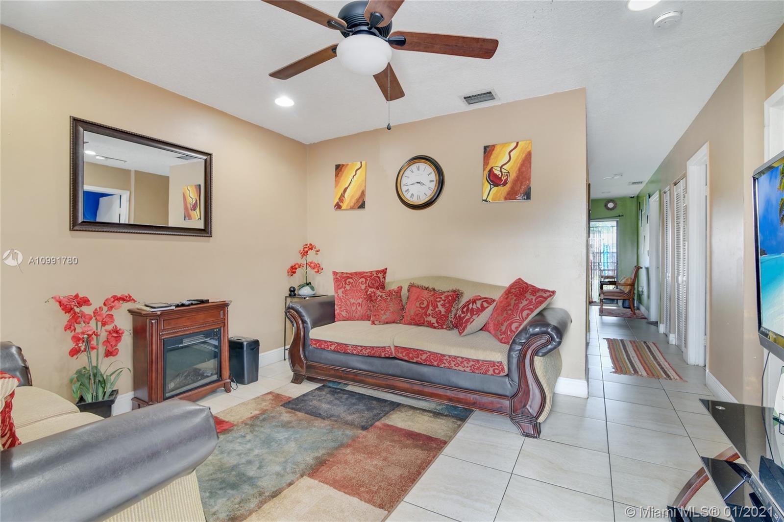 See details / 1938 sq. ft. $ 2021-01-31 0 Photo