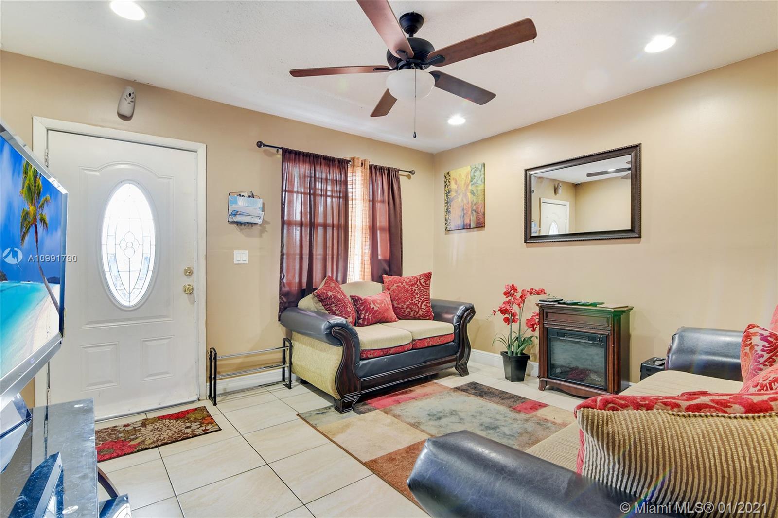See details / 1938 sq. ft. $ 2021-01-31 0 Photo