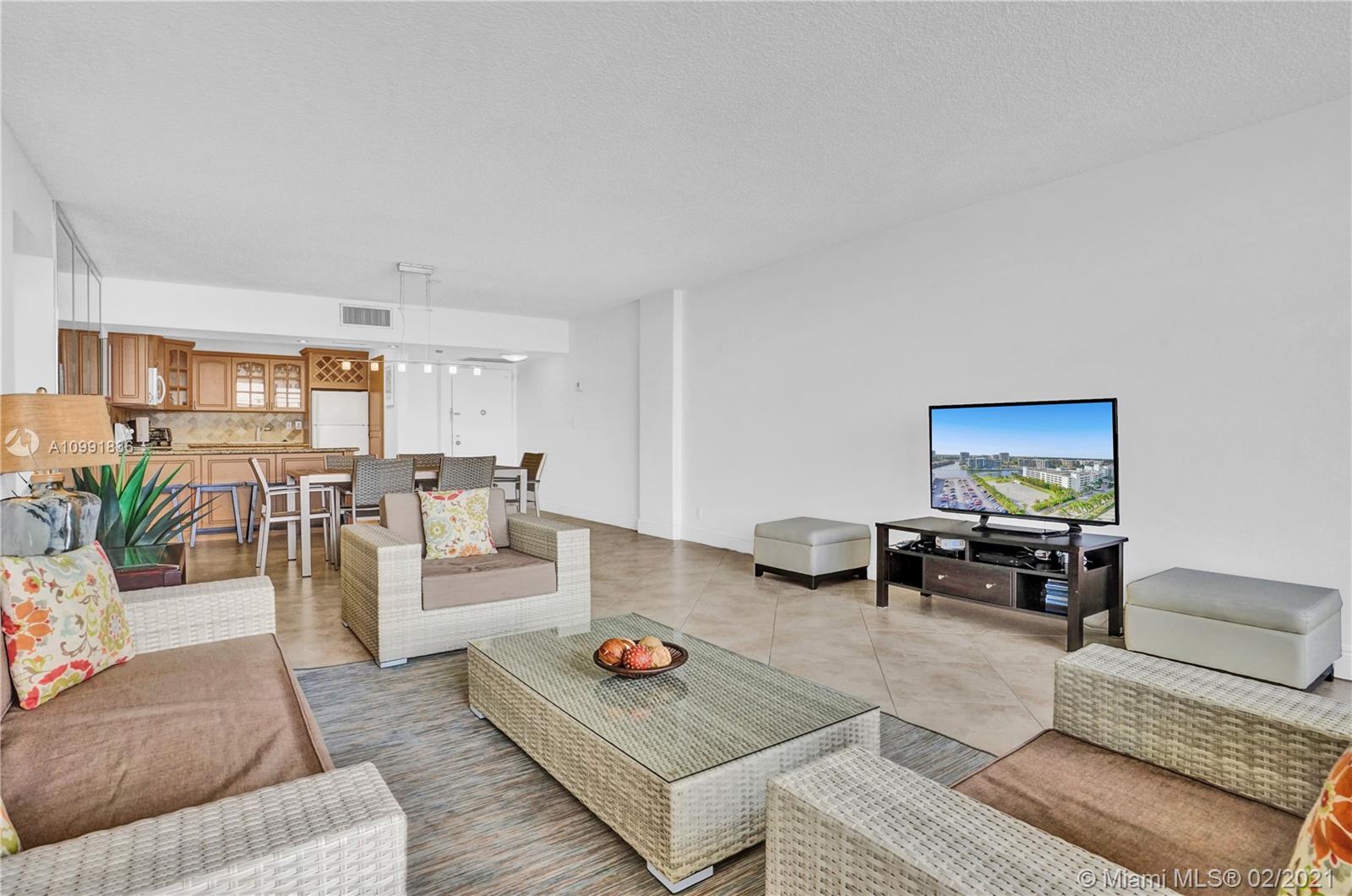 Photo of 3725 Ocean Dr #PH-27, Hollywood, Florida, 33019 -