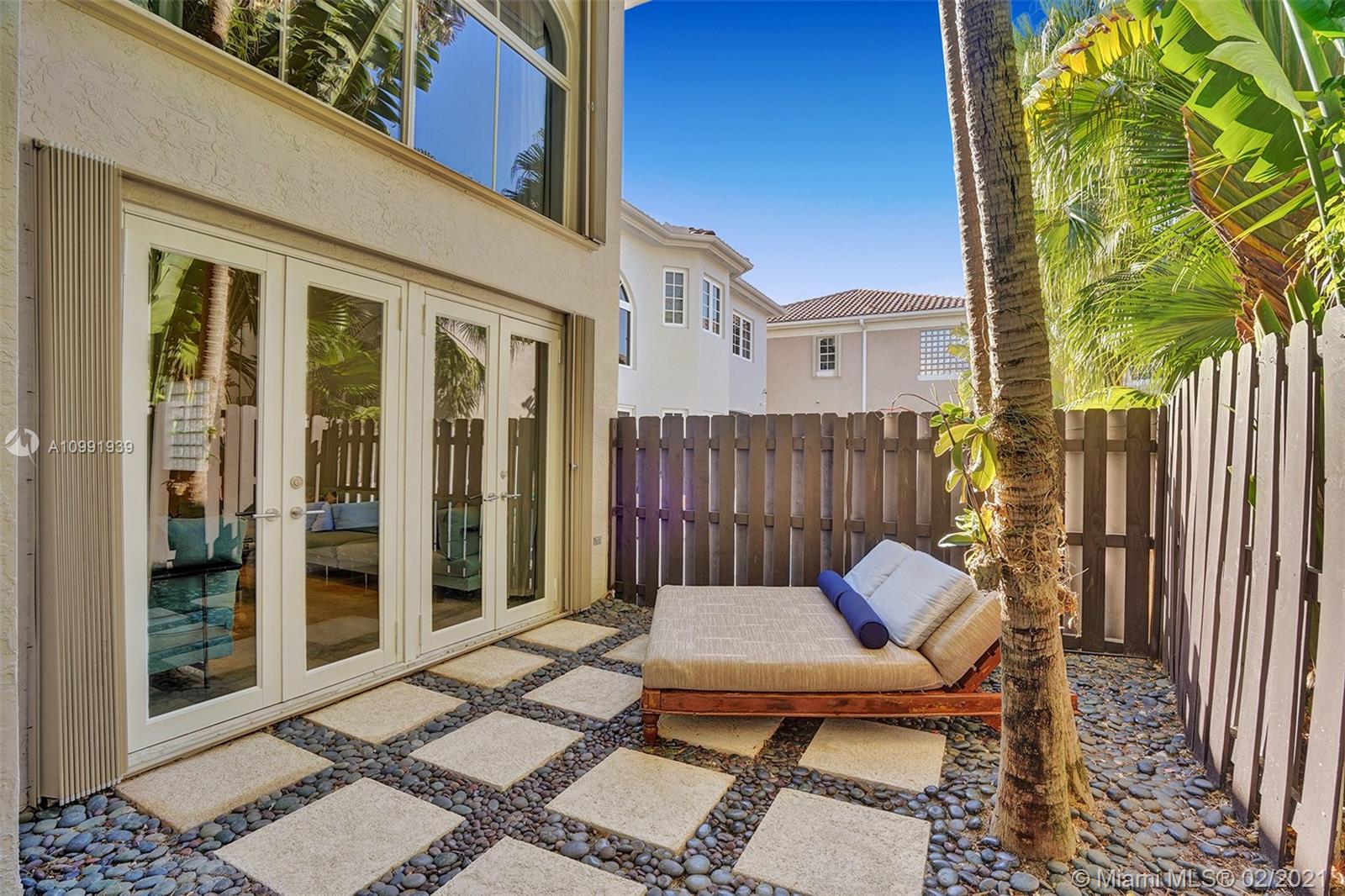 Photo of 3957 194th Ln, Sunny Isles Beach, Florida, 33160 -
