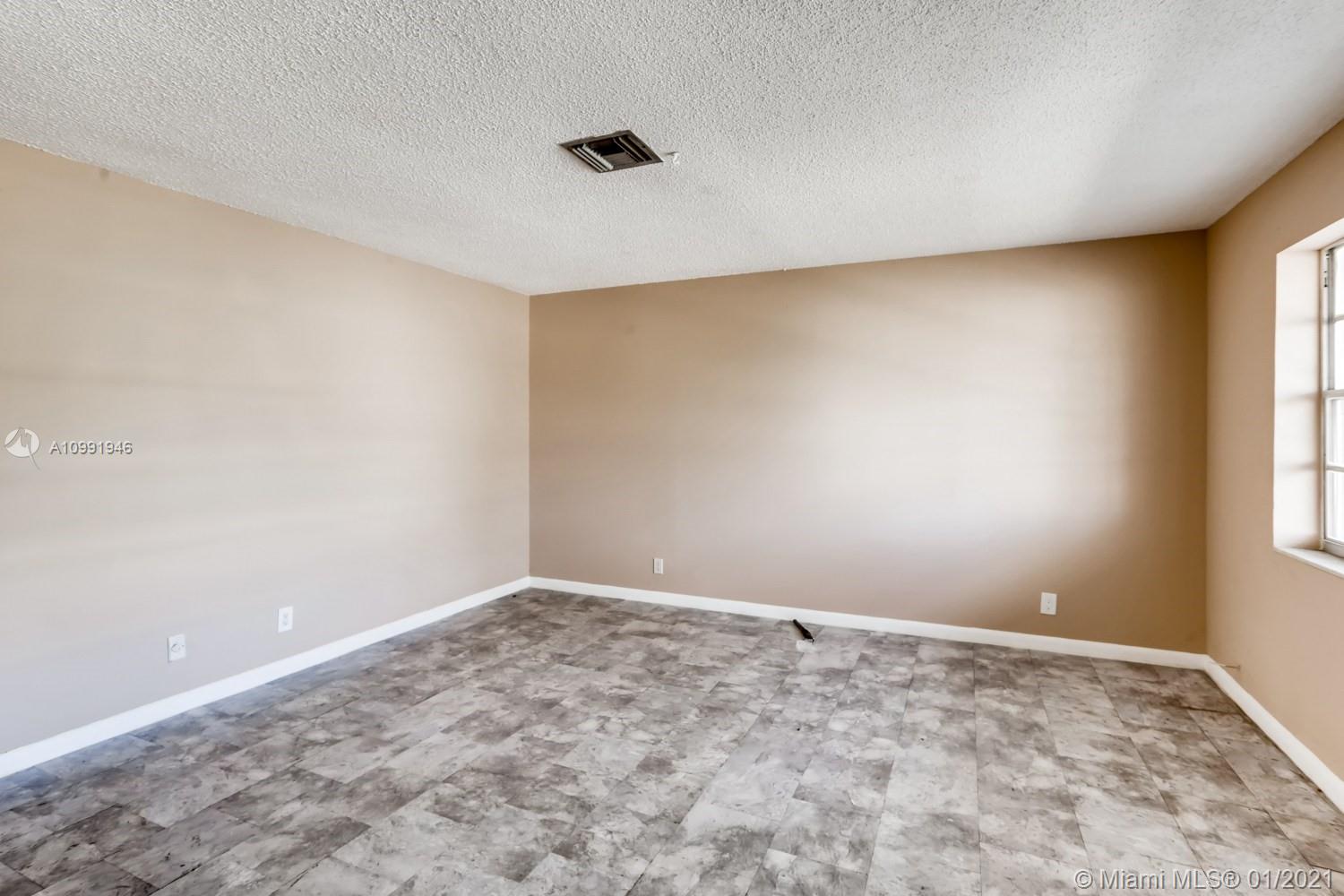 See details / 2852 sq. ft. $ 2021-02-03 0 Photo