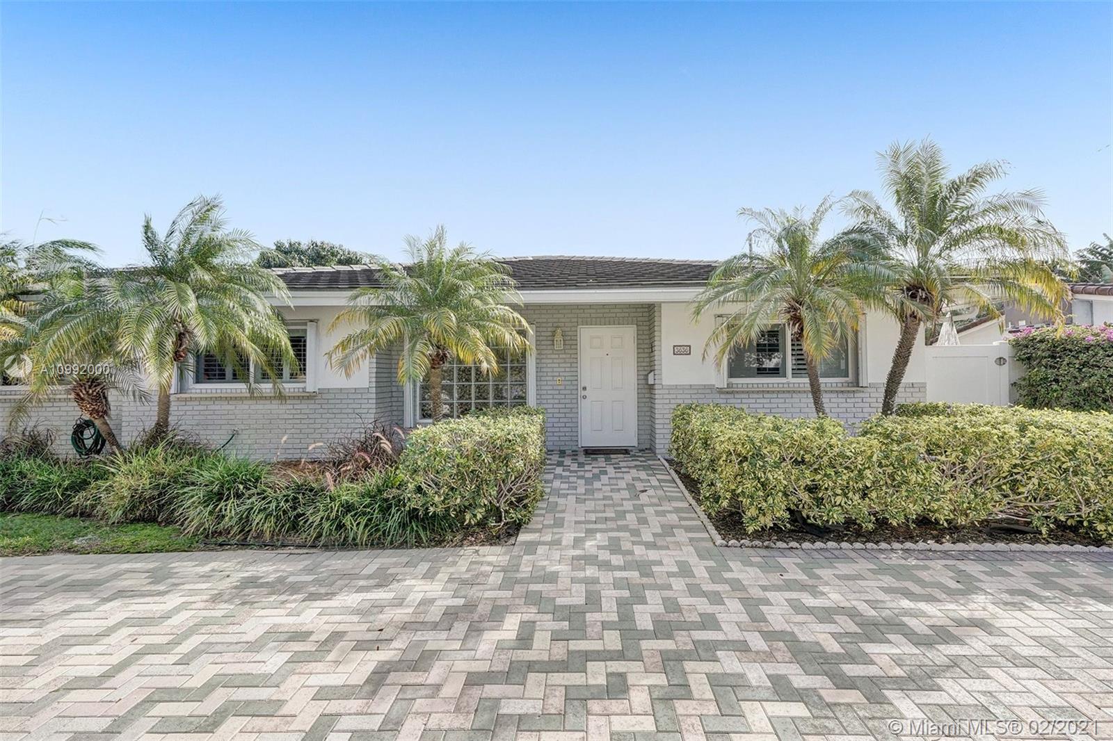 See details / 3275 sq. ft. $ 2021-02-01 0 Photo