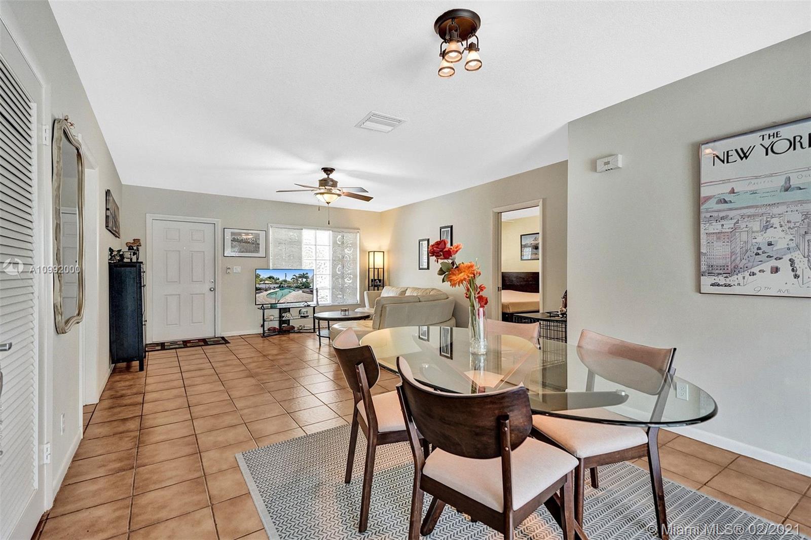 See details / 3275 sq. ft. $ 2021-02-01 0 Photo