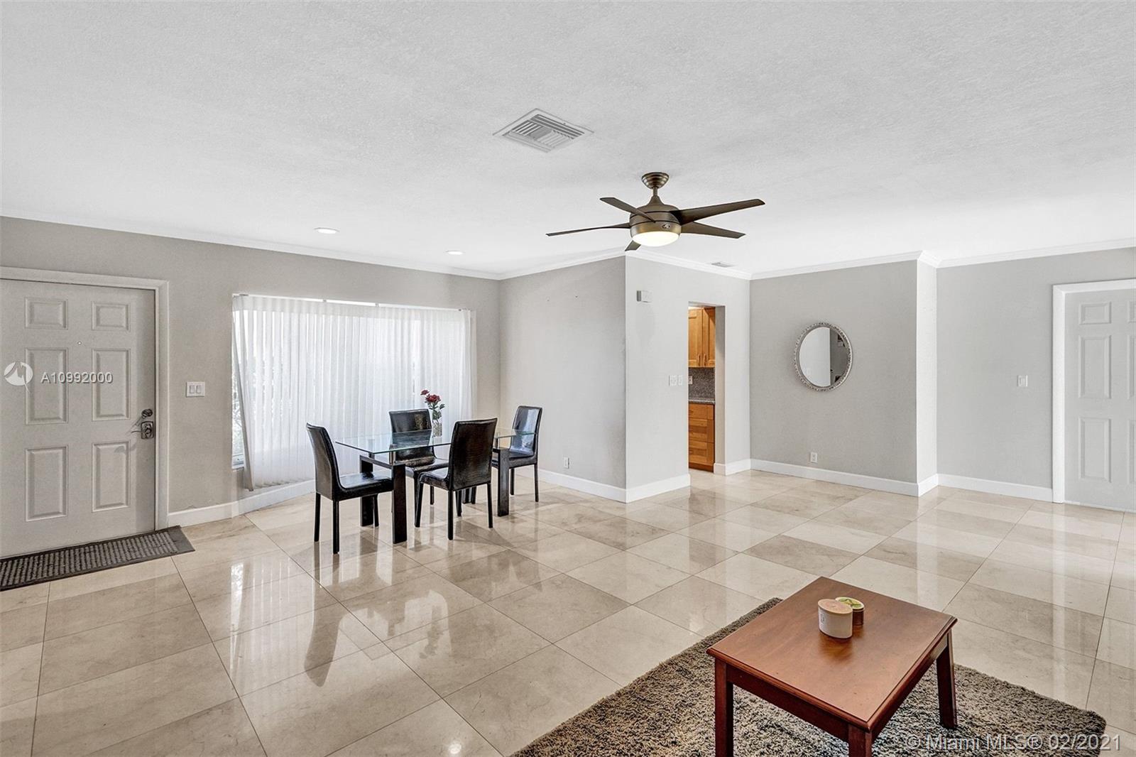 See details / 3275 sq. ft. $ 2021-02-01 0 Photo