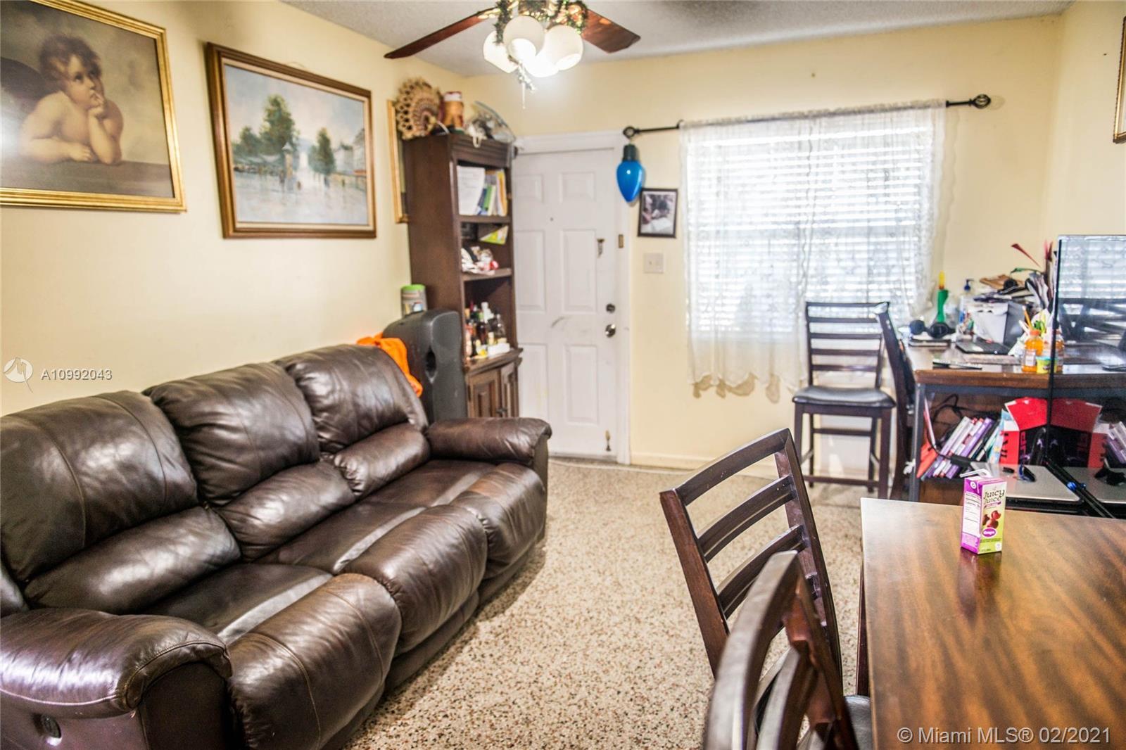 See details / 1150 sq. ft. $ 2021-02-01 0 Photo