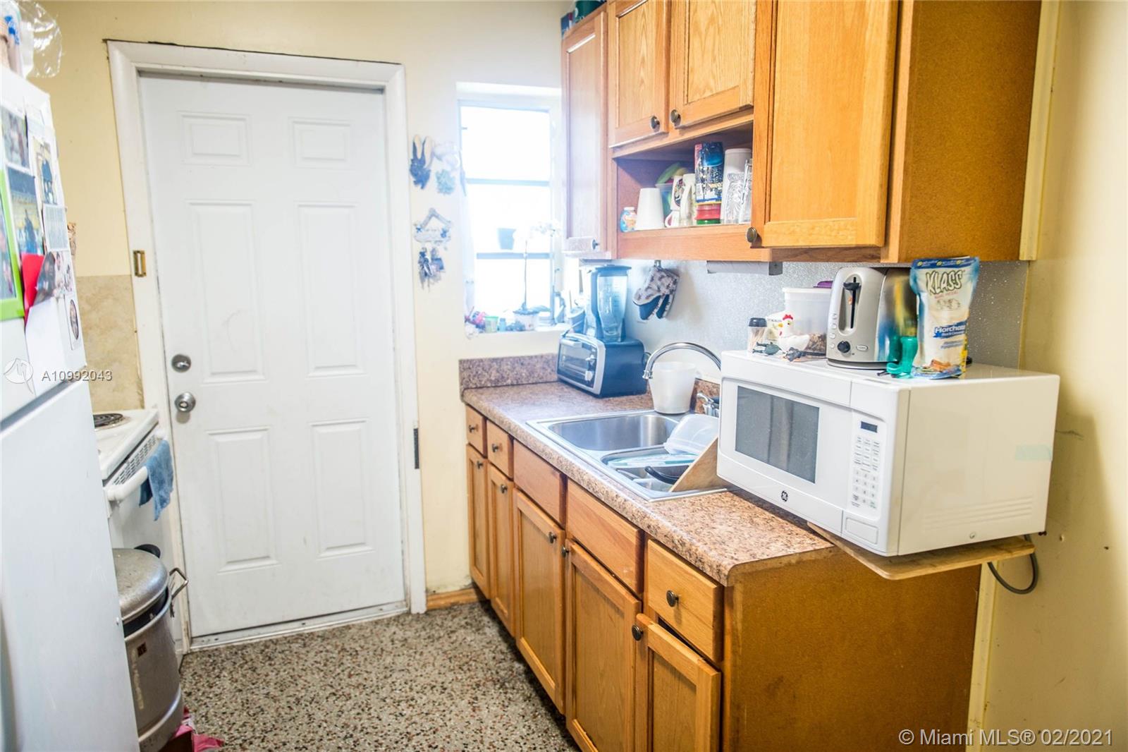 See details / 1150 sq. ft. $ 2021-02-01 0 Photo