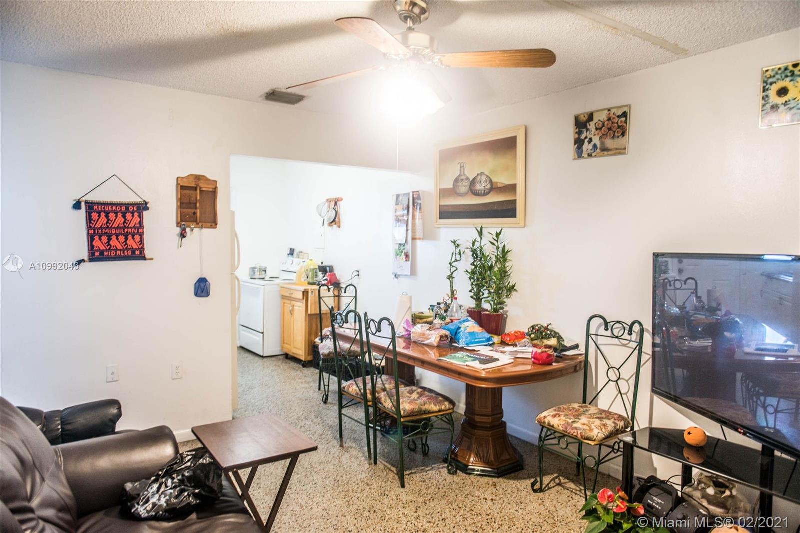 See details / 1150 sq. ft. $ 2021-02-01 0 Photo