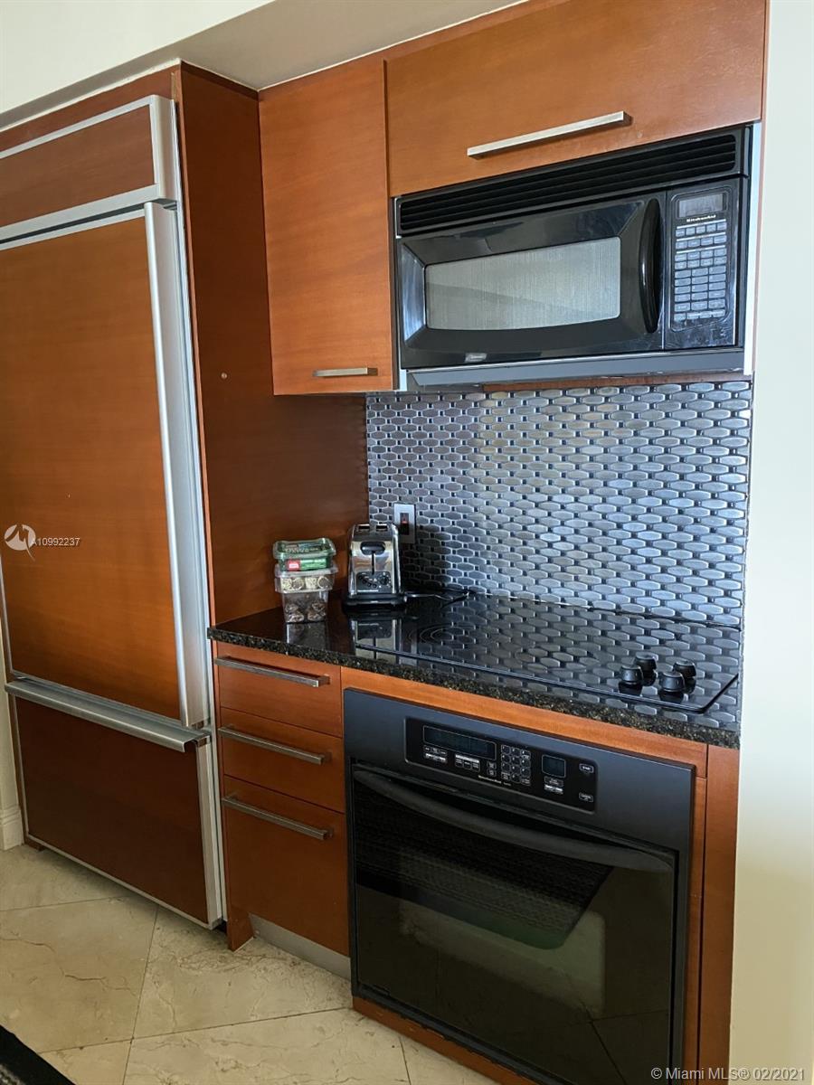 Ver detalles 2212 1 / 1 844 sq. ft. $ 2021-03-03 0 foto