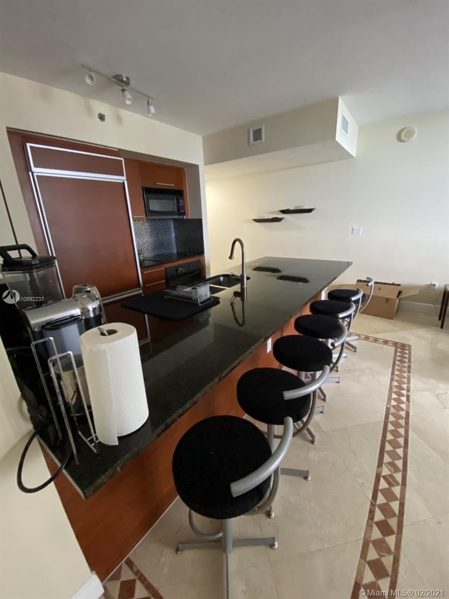 Ver detalles 2212 1 / 1 844 sq. ft. $ 2021-03-03 0 foto