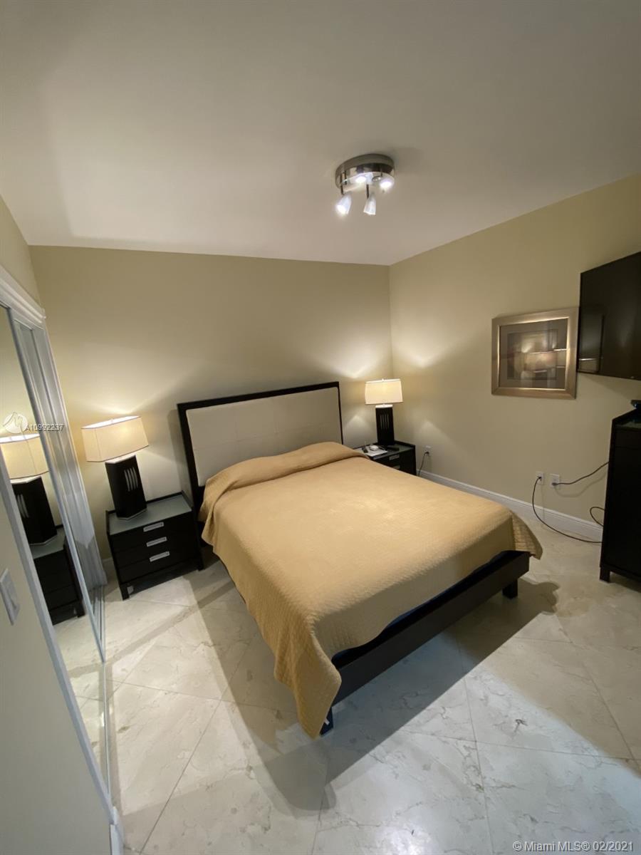 Ver detalles 2212 1 / 1 844 sq. ft. $ 2021-03-03 0 foto